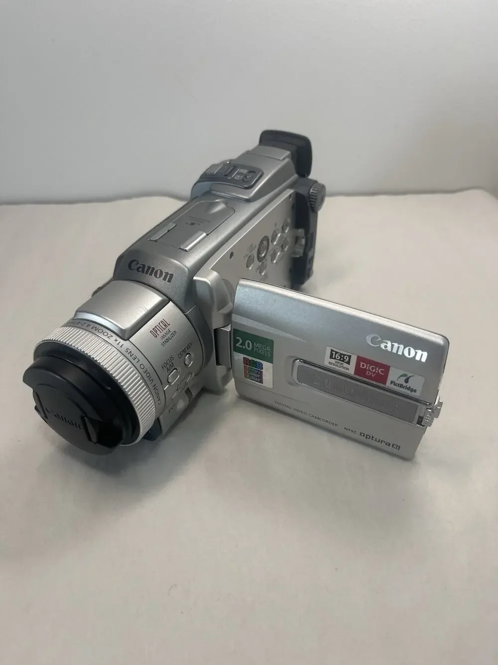 Canon Optura Xi MiniDV Digital Camcorder 220X Zoom w/ 3 Batteries Untested